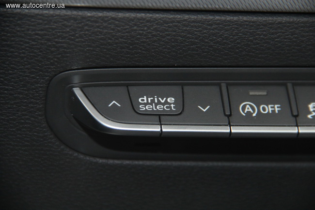 Изменять настройки авто в движении стало удобнее, поскольку переключатель Audi drive select перенесли с напольной панели на торпедо