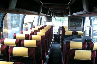 25 жовтня 2012 11:49 Переглядів:   Туристи з Одеси через поломку автобуса другий день не можуть виїхати з території Румунії