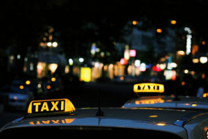 Если вы хотите заказать такси в Берлине, есть несколько компаний, которые предлагают свои услуги