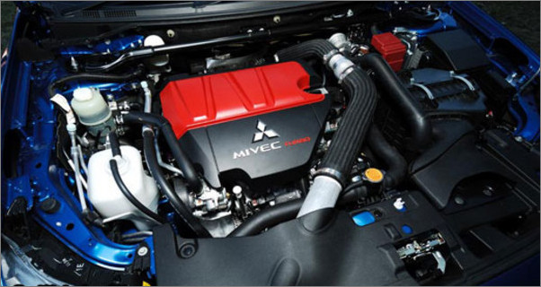 У новому Mitsubishi Lancer Evolution X був розроблений і поставлений новий алюмінієвий 2-х літровий двигун з турбонаддувом 4B11T
