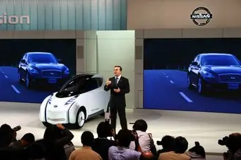 При цьому Nissan збирається лідирувати в новому сегменті, запустивши серійне виробництво моделі Leaf, разнообразив   модельний ряд люксового седана Fuga   гібридною версією і створивши новий компактний електромобіль