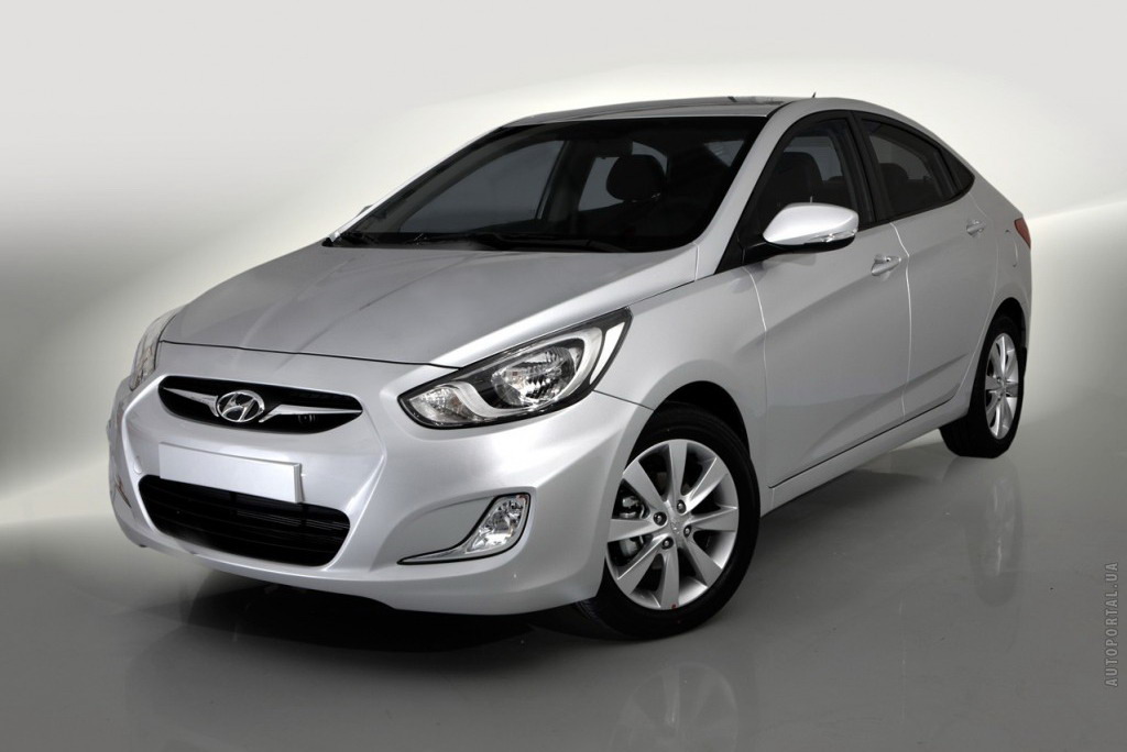 Hyundai Accent 2012 модельного року буде оснащуватися салонним фільтром і датчиком зовнішньої температури у всіх комплектаціях