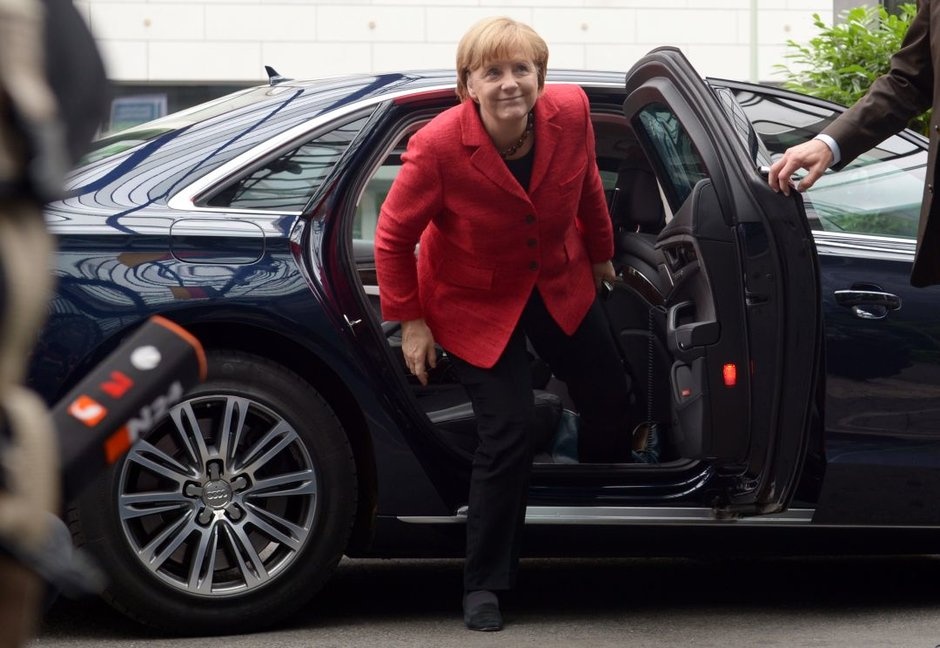Ангела Меркель, Німеччина, Audi A8L Security