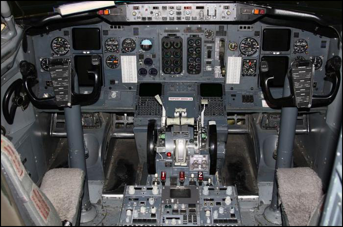 Колесо механічного управління тримерами керма висоти літака Cessna-172