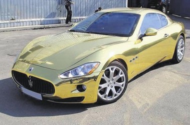 19 квітня 2011, 10:42 Переглядів:   Maserati «фарбували в золото» близько тижня і відправили до Одеси на евакуаторі